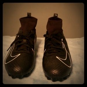 Nike Men's Vapor Untouchable 3 Pro Football Cleats
